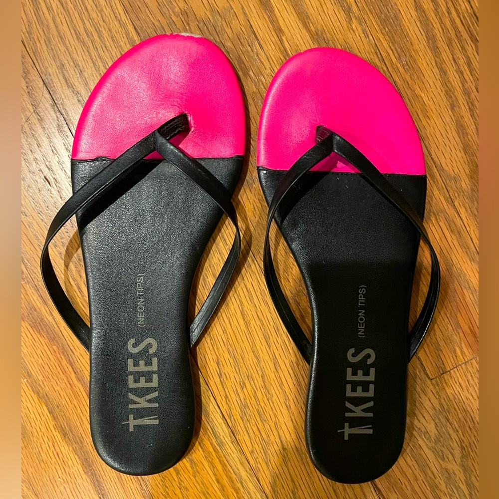 TKEES Neon Tips Black Pink Leather Thong Flip Flop Sandals Size 6